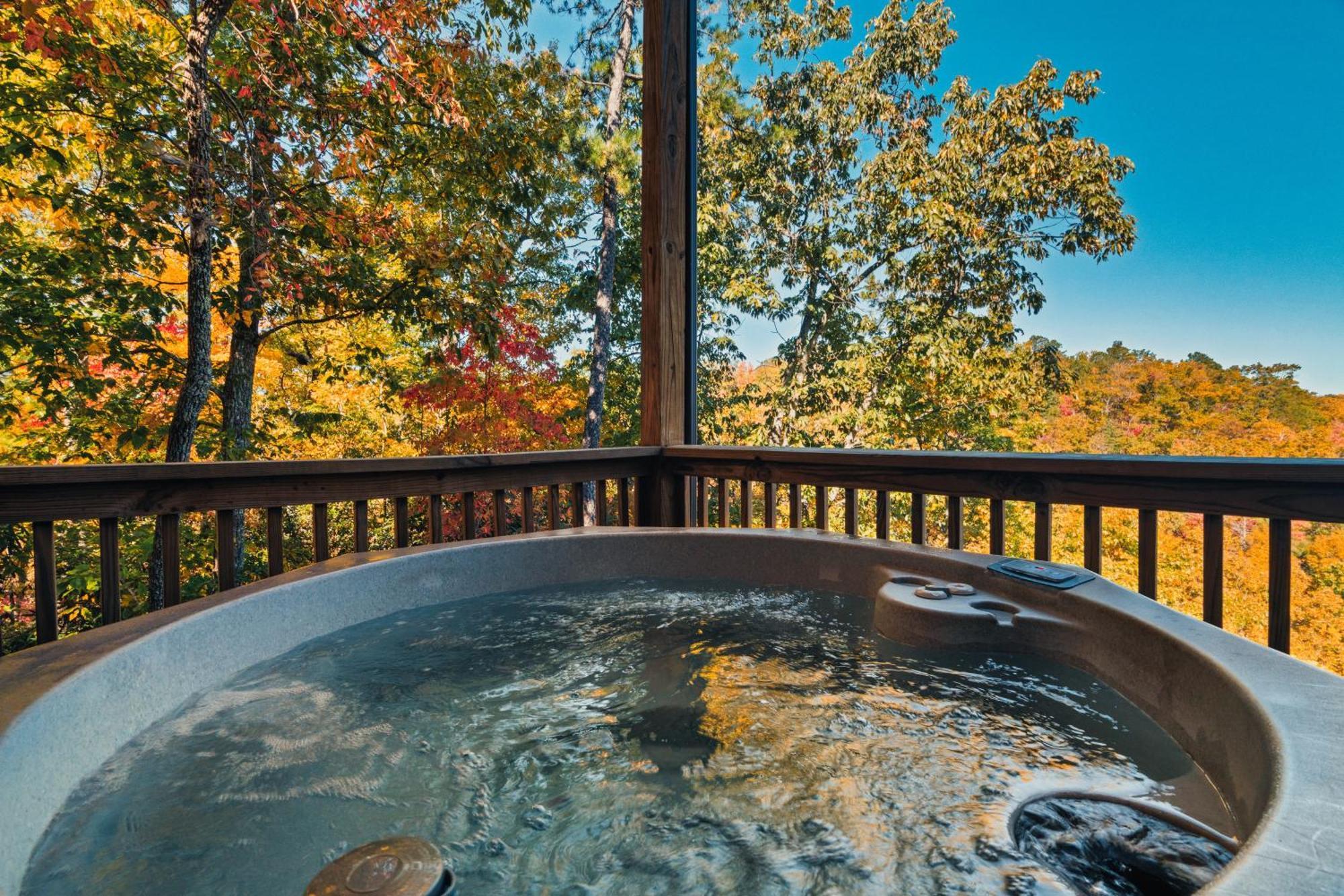 Top Mtn Views, Hottub, Games, 4 Suites, Pets Sevierville Bagian luar foto