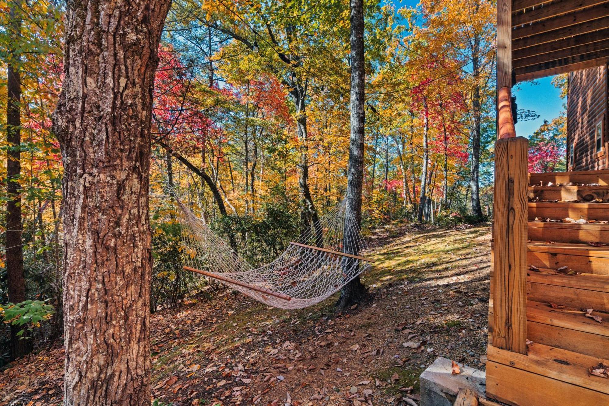 Top Mtn Views, Hottub, Games, 4 Suites, Pets Sevierville Bagian luar foto