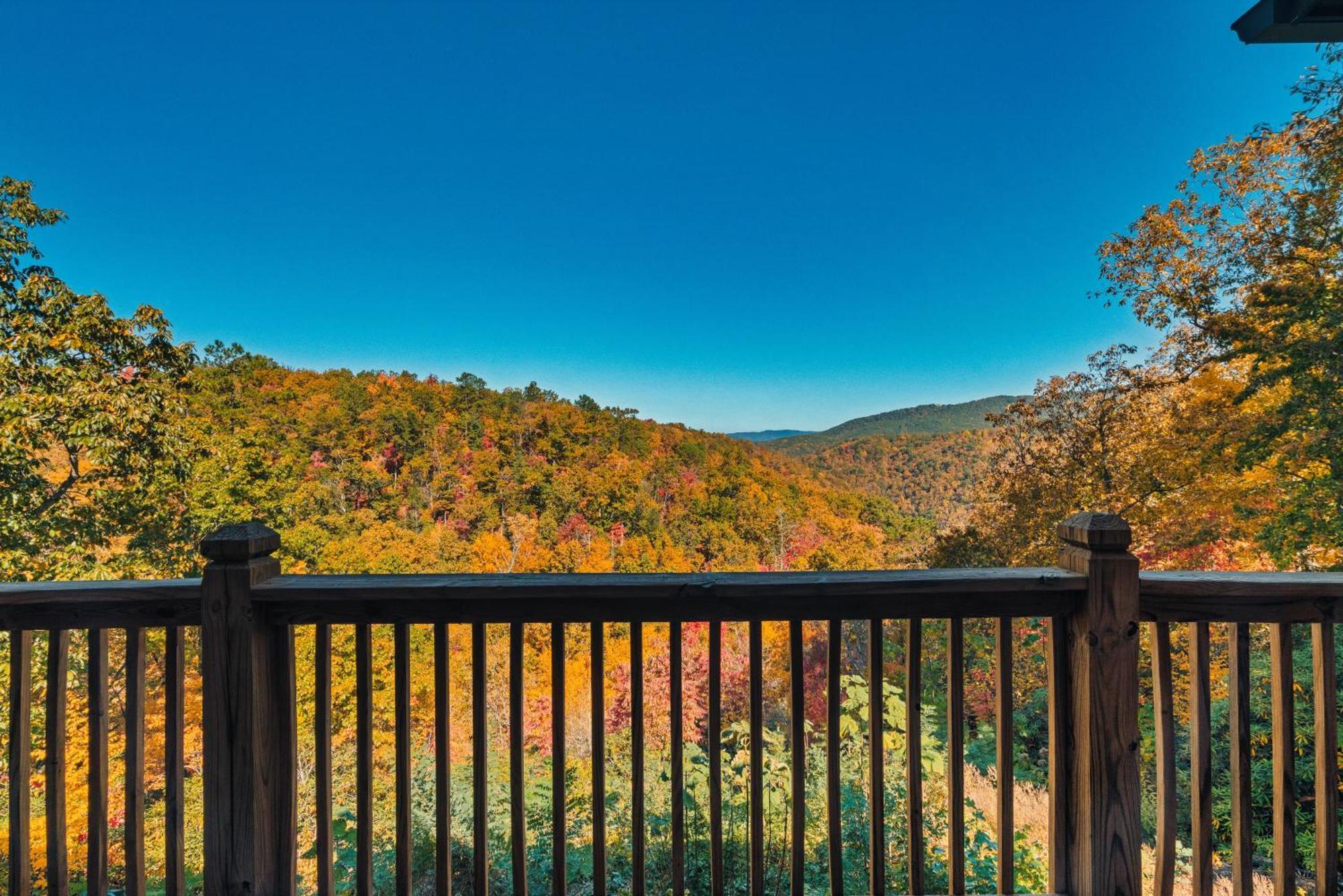 Top Mtn Views, Hottub, Games, 4 Suites, Pets Sevierville Bagian luar foto